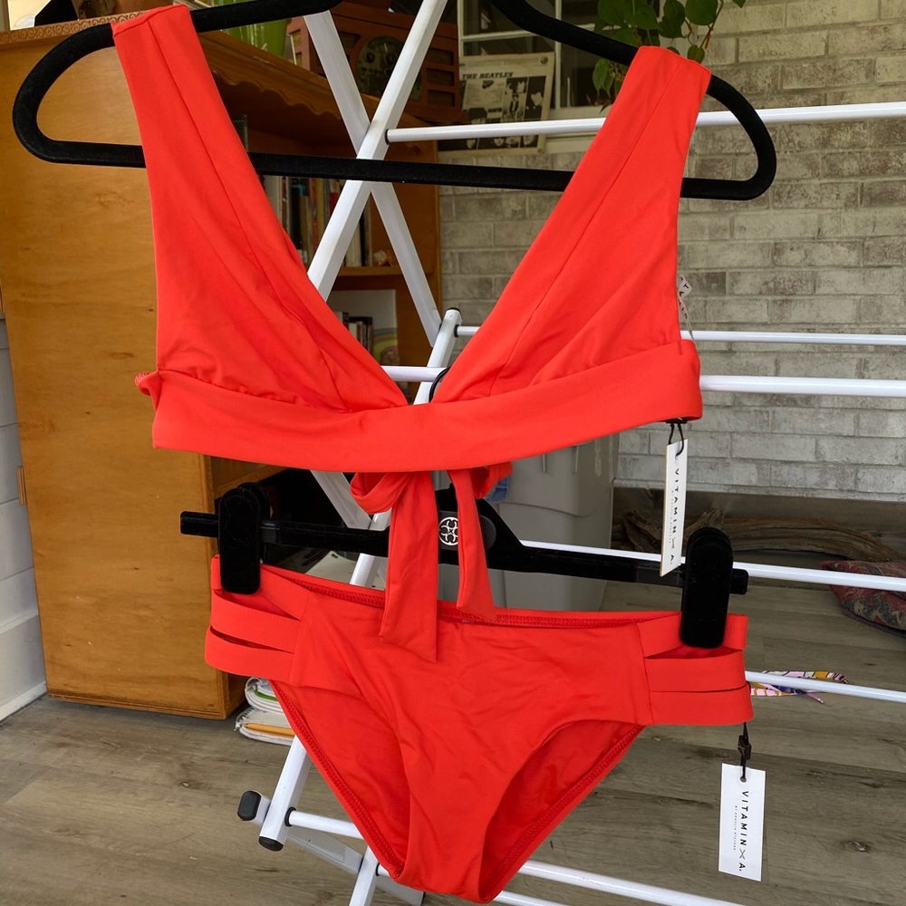 NWT - (SET) Vitamin A Swimwear